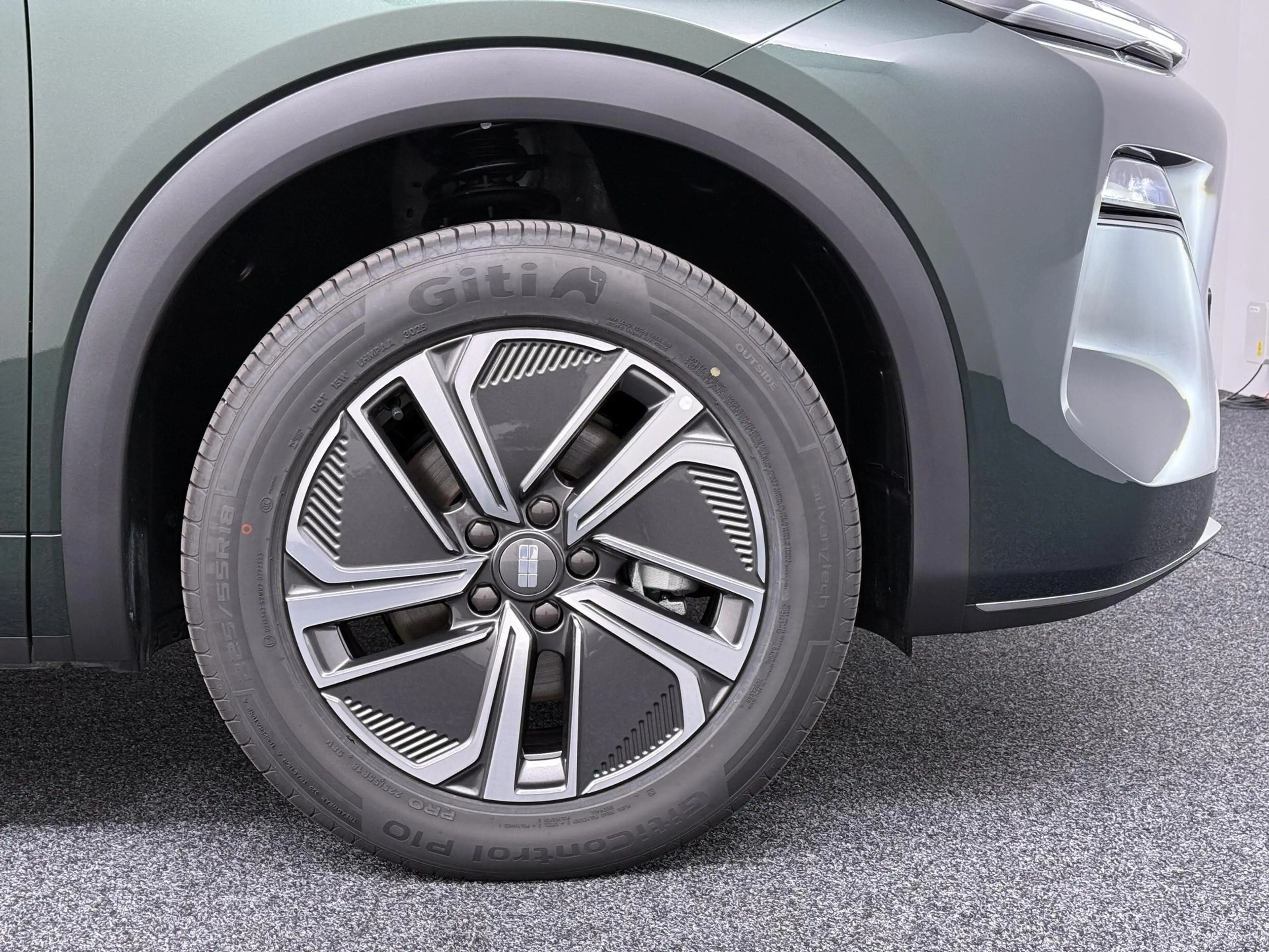 Geely Starray EM-i 1.5 Pro | 360° Camera | ICC | Apple Carplay! — photo 11