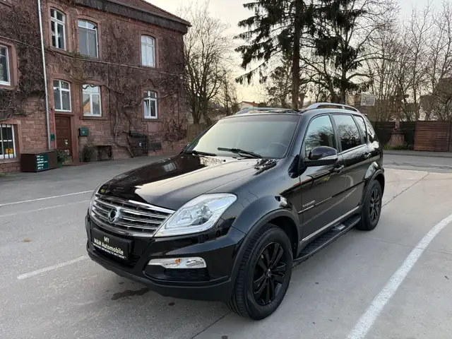 SsangYong Rexton Rexton W Sapphire 4WD/Automatik/AHK/Leder/Navi
