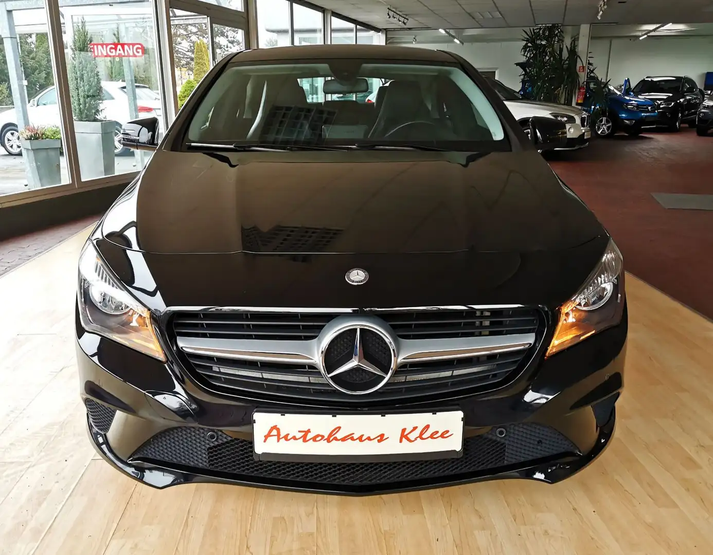 Mercedes-Benz CLA 180 *7G-Tronic*1.Hand* Tüv+Service neu* Schwarz - 2