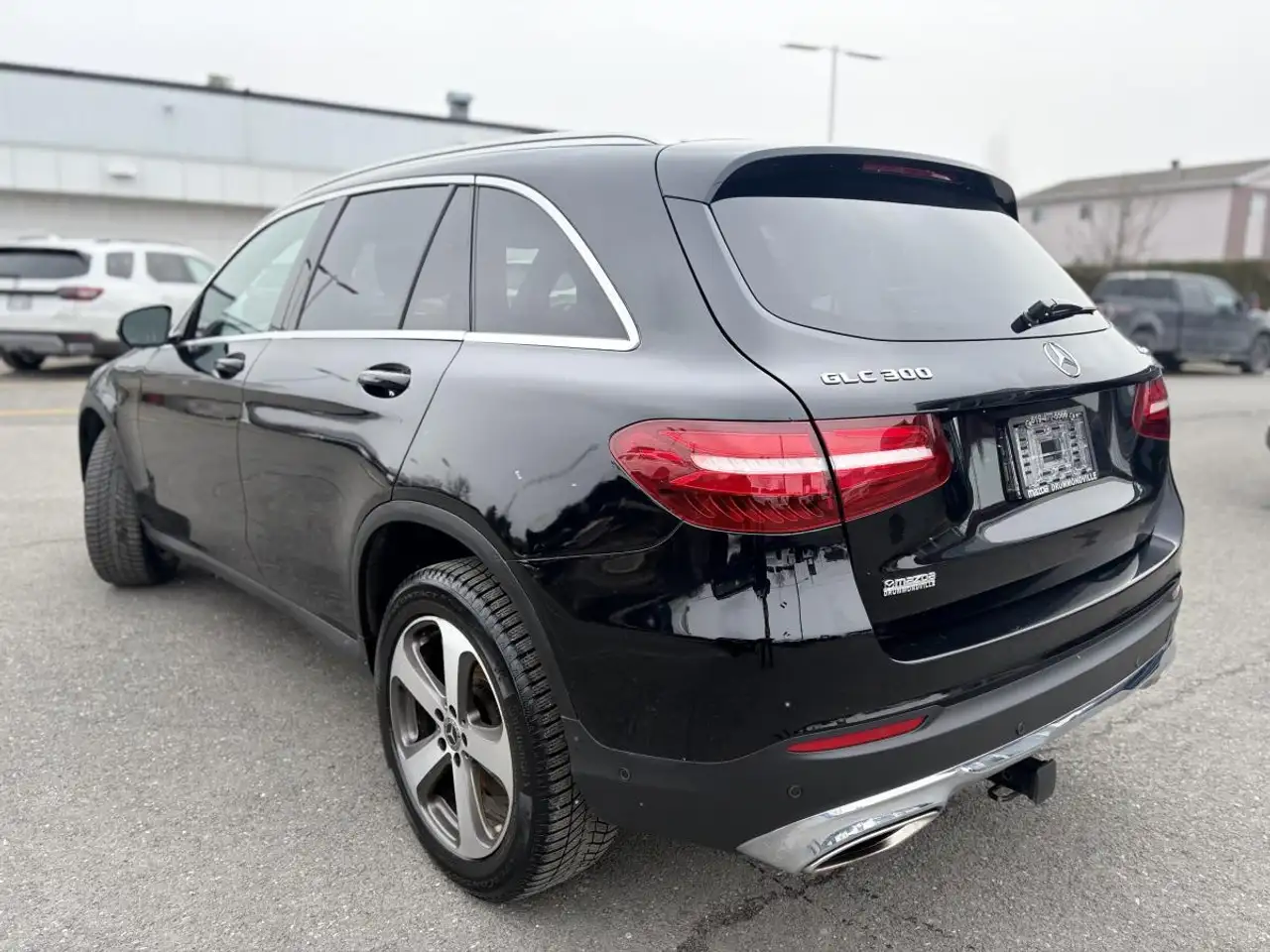 Mercedes-Benz GLC снимка Mercedes-Benz GLC