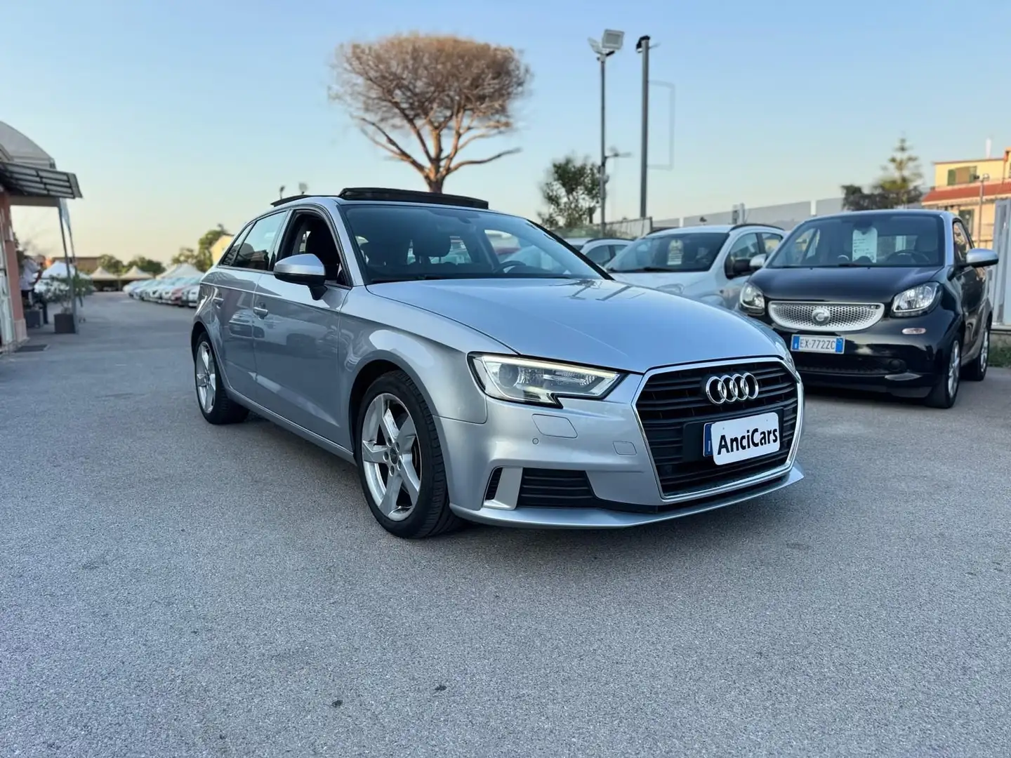 Audi A3 A3 SPB 40 TDI quattro S tronic Sport Silber - 2