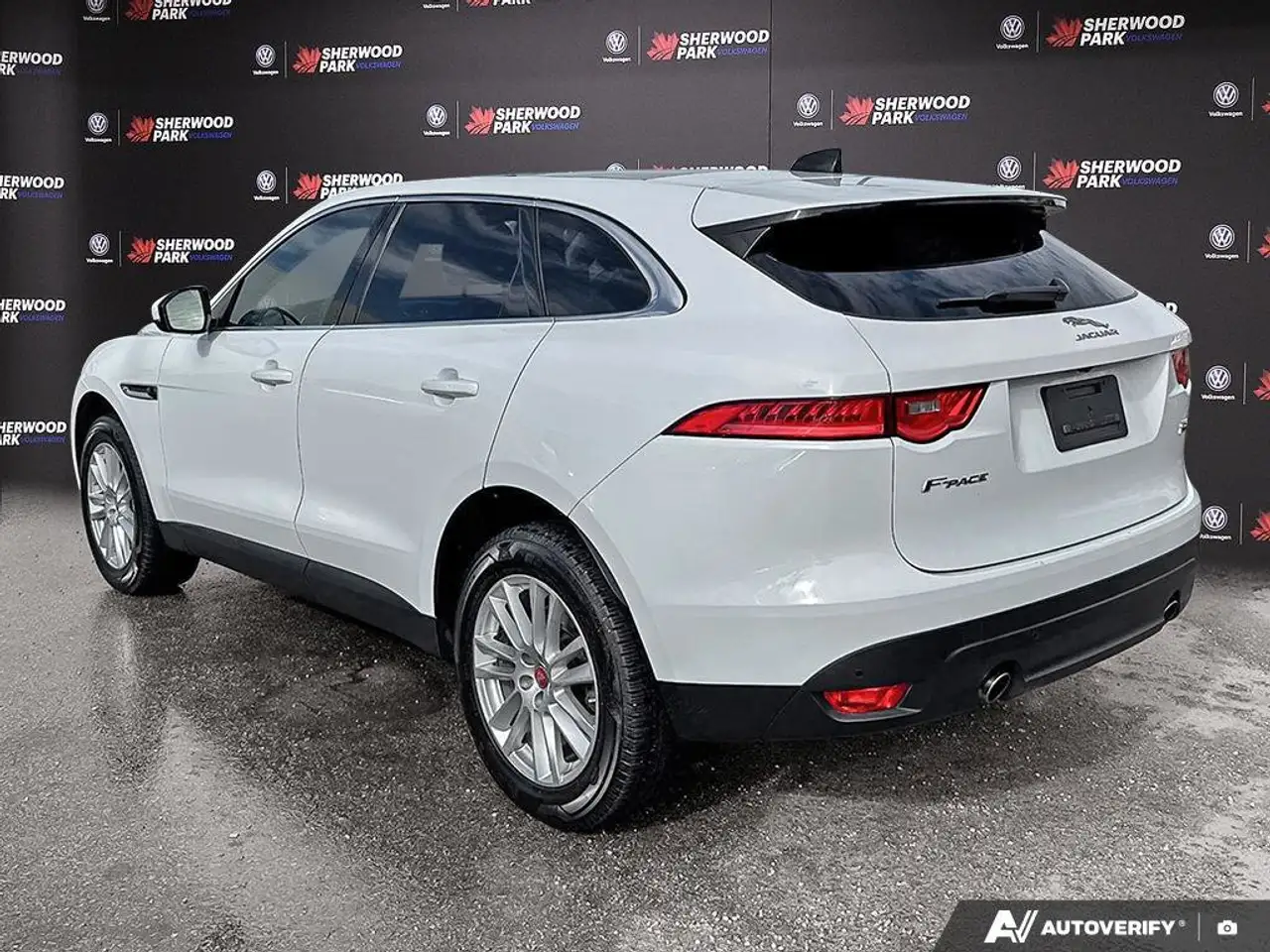 Jaguar F-Pace снимка Jaguar F-Pace