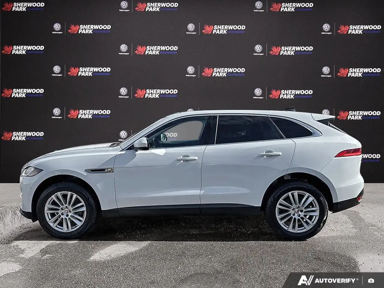 Jaguar F-Pace снимка Jaguar F-Pace