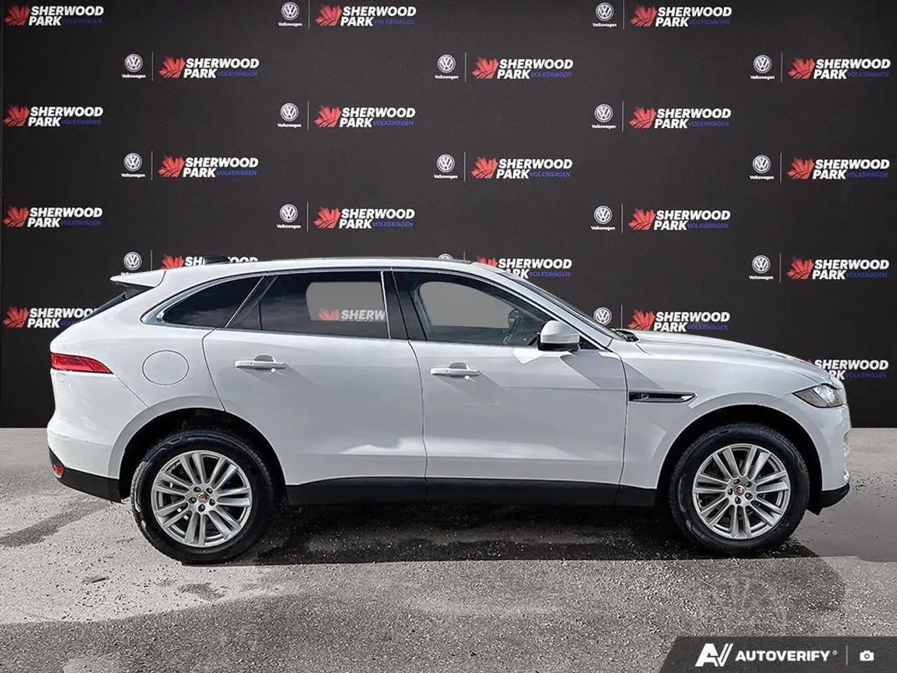 Jaguar F-Pace снимка Jaguar F-Pace