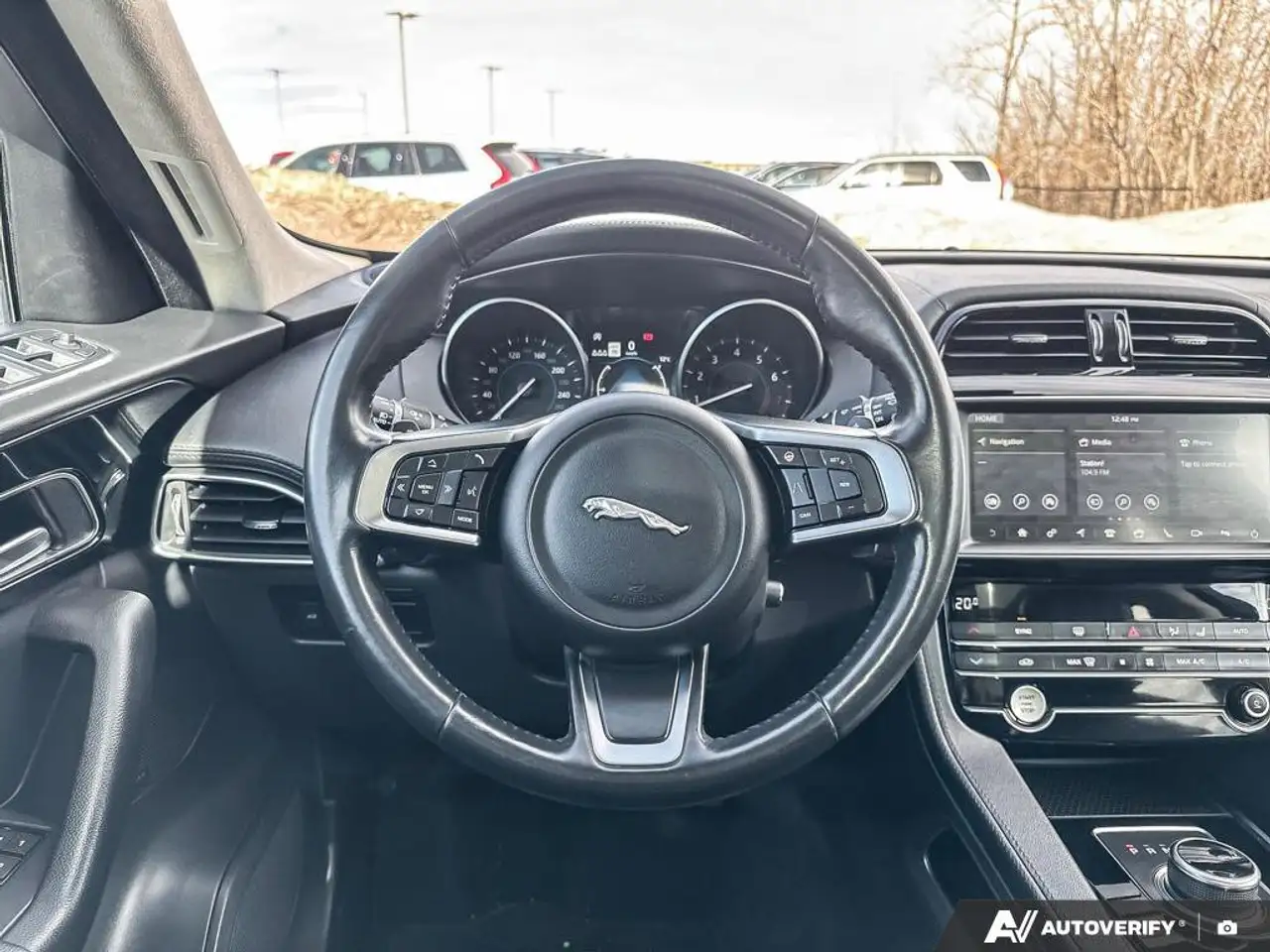 Jaguar F-Pace снимка Jaguar F-Pace