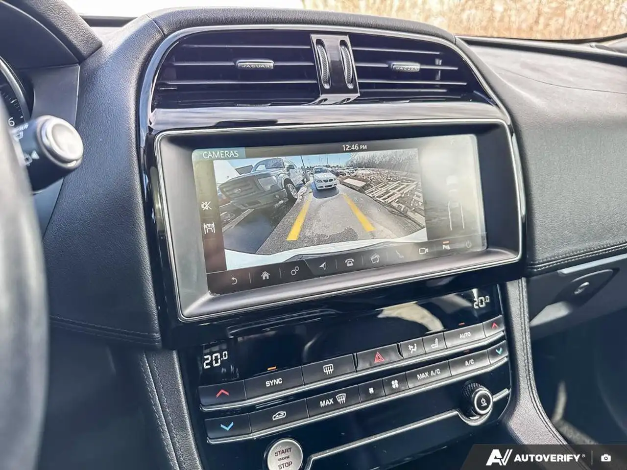 Jaguar F-Pace снимка Jaguar F-Pace