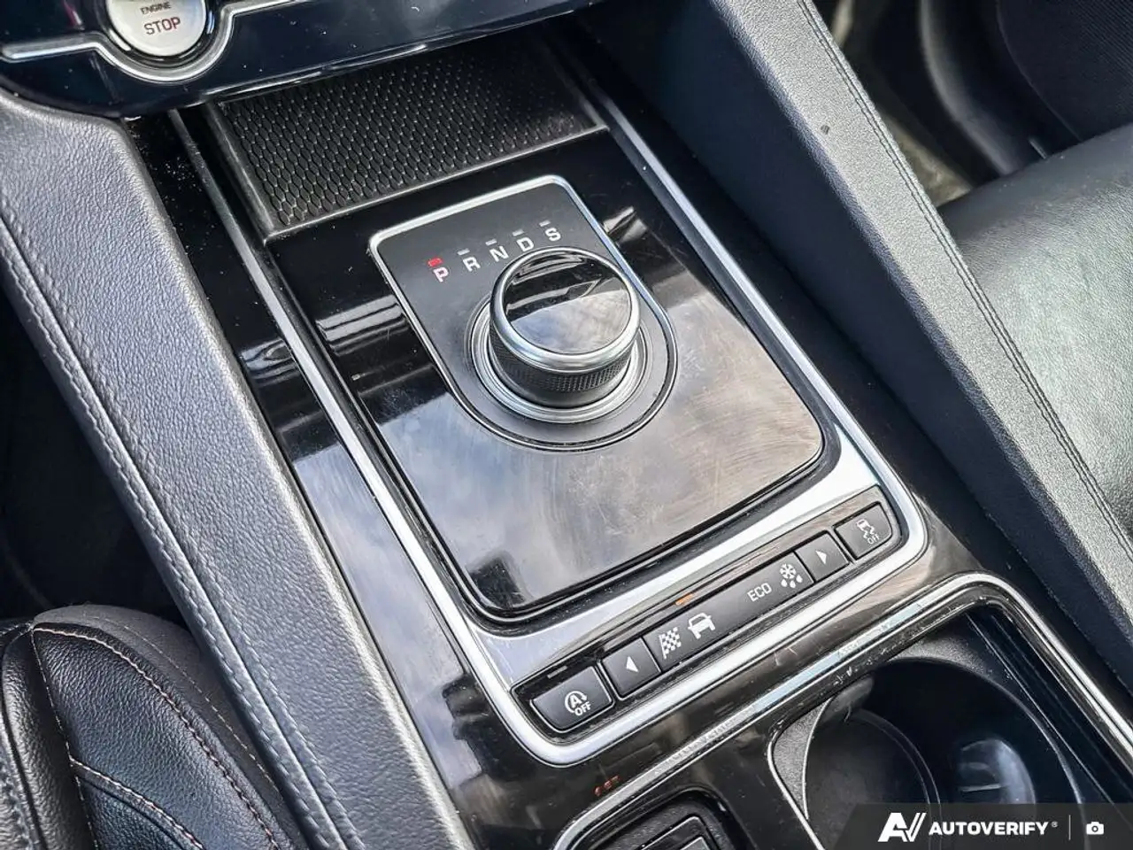 Jaguar F-Pace снимка Jaguar F-Pace