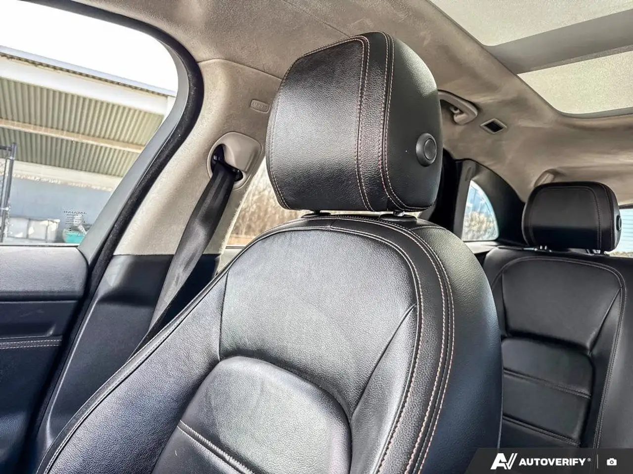 Jaguar F-Pace снимка Jaguar F-Pace
