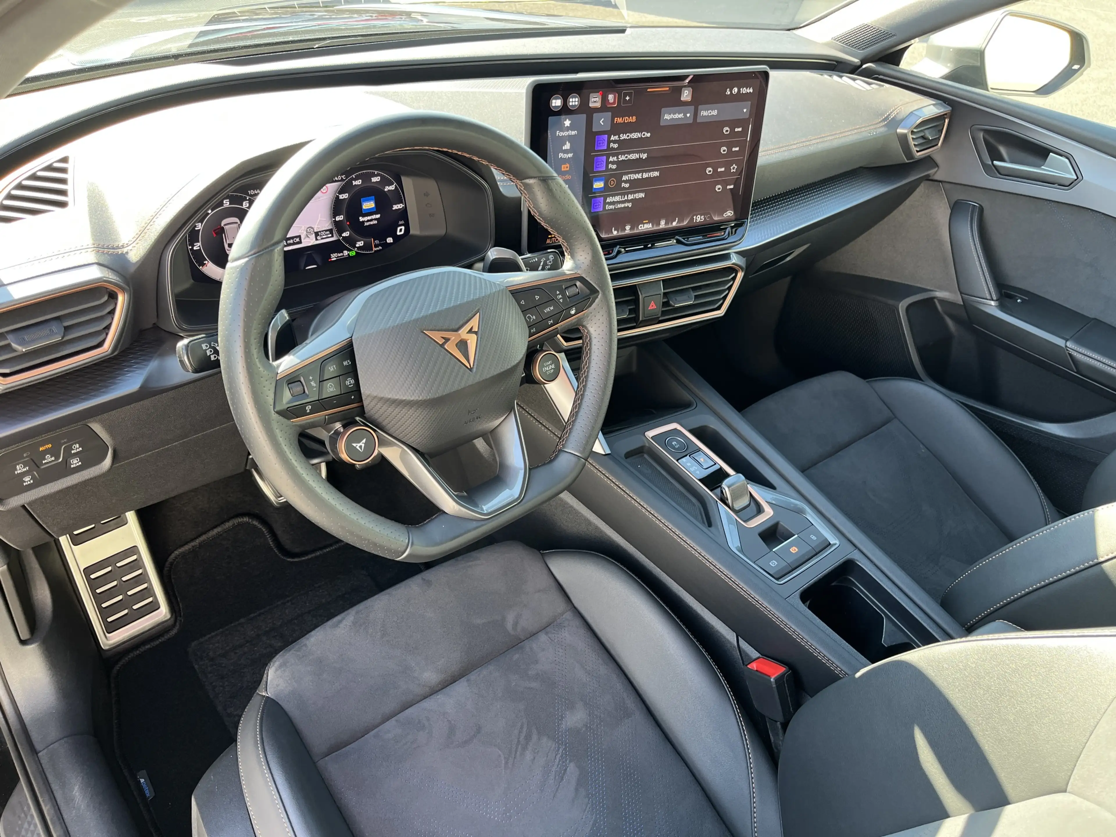 CUPRA Leon SP 1.5 TSI DSG 175€ m.20% Anz. AHK Navi KEYLESS — photo 12