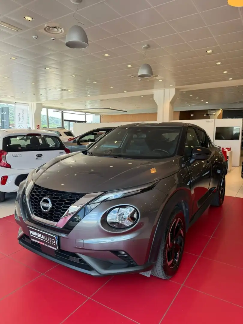 Nissan Juke 1.0 DIG-T 114 CV DCT N-Connecta Grigio - 1