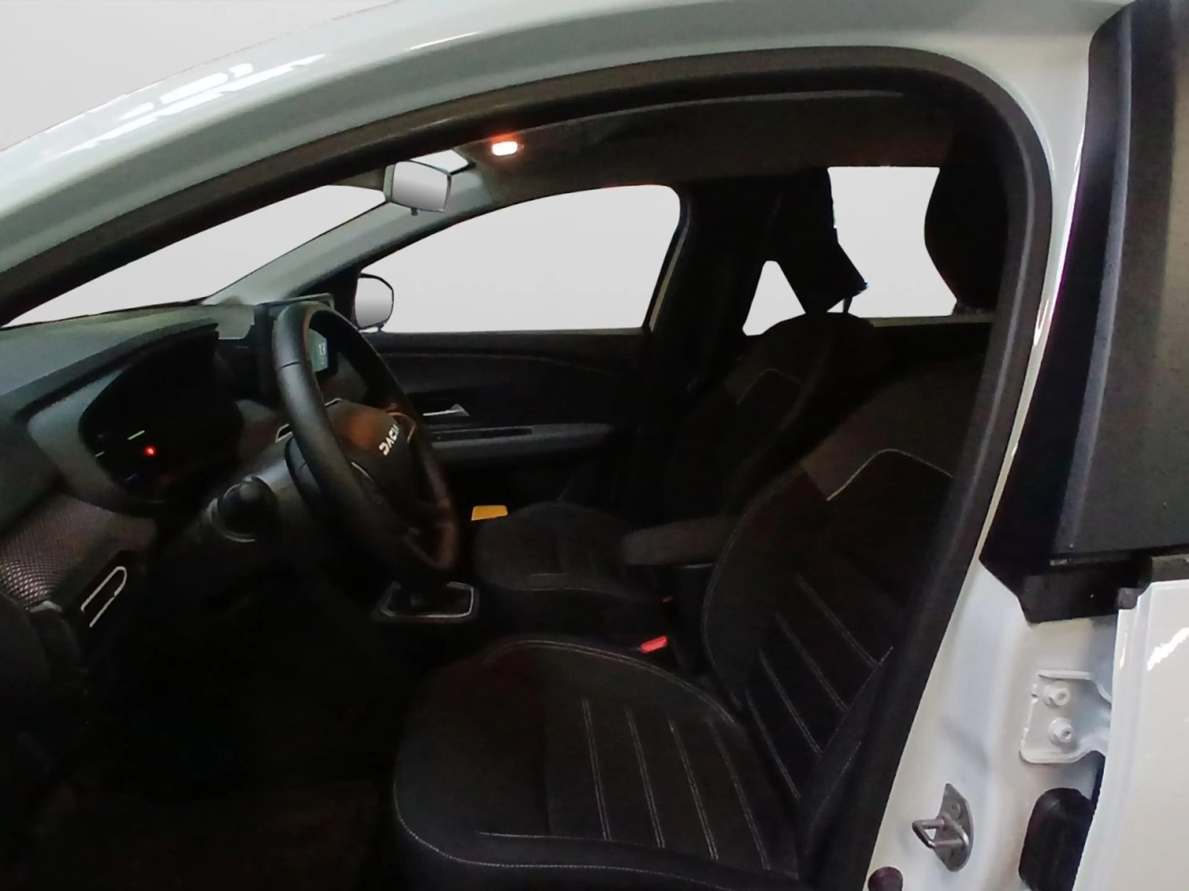 Dacia Jogger Winterpaket Klimaautomatik Bluetooth FSE Klima — photo 11