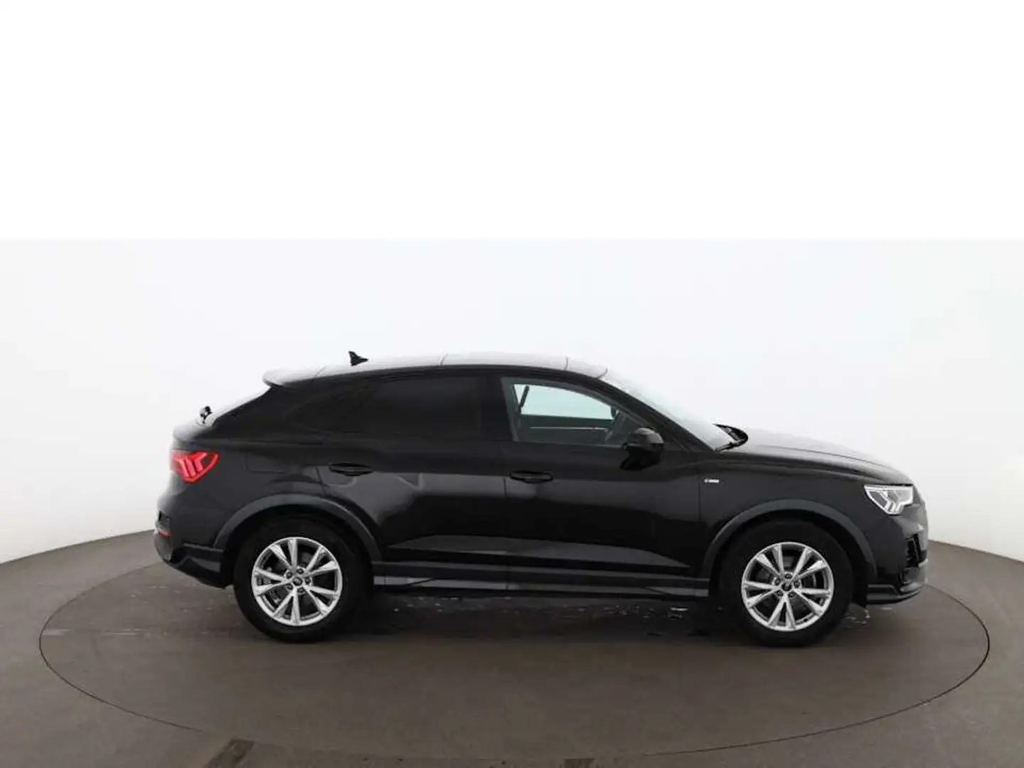 Audi Q3 Sportback 35 TFSI S-Line Aut LED SKY NAVI PDC Schwarz - 2