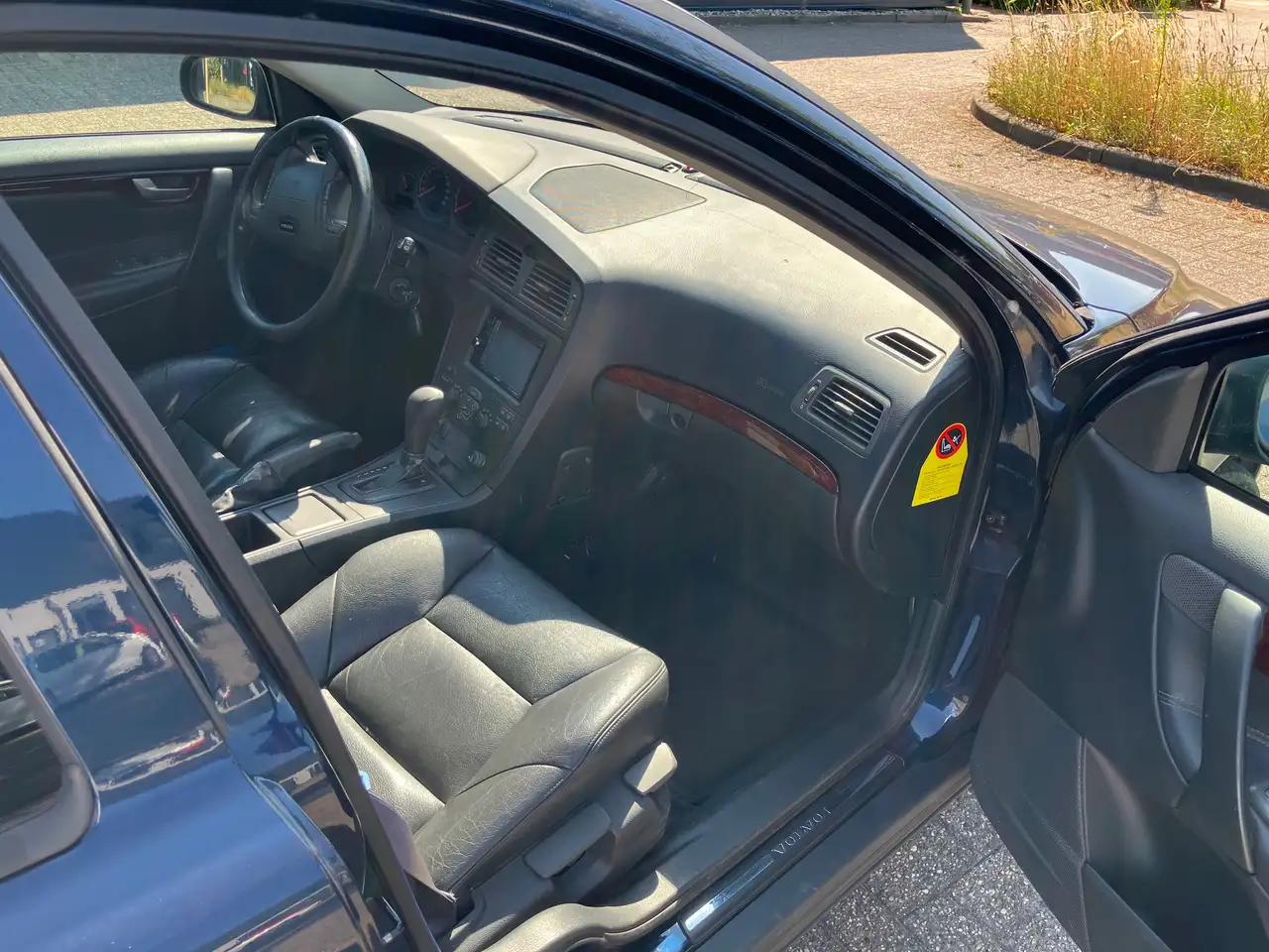 Volvo V70 2.4 T Geartr. C.L., foto 9