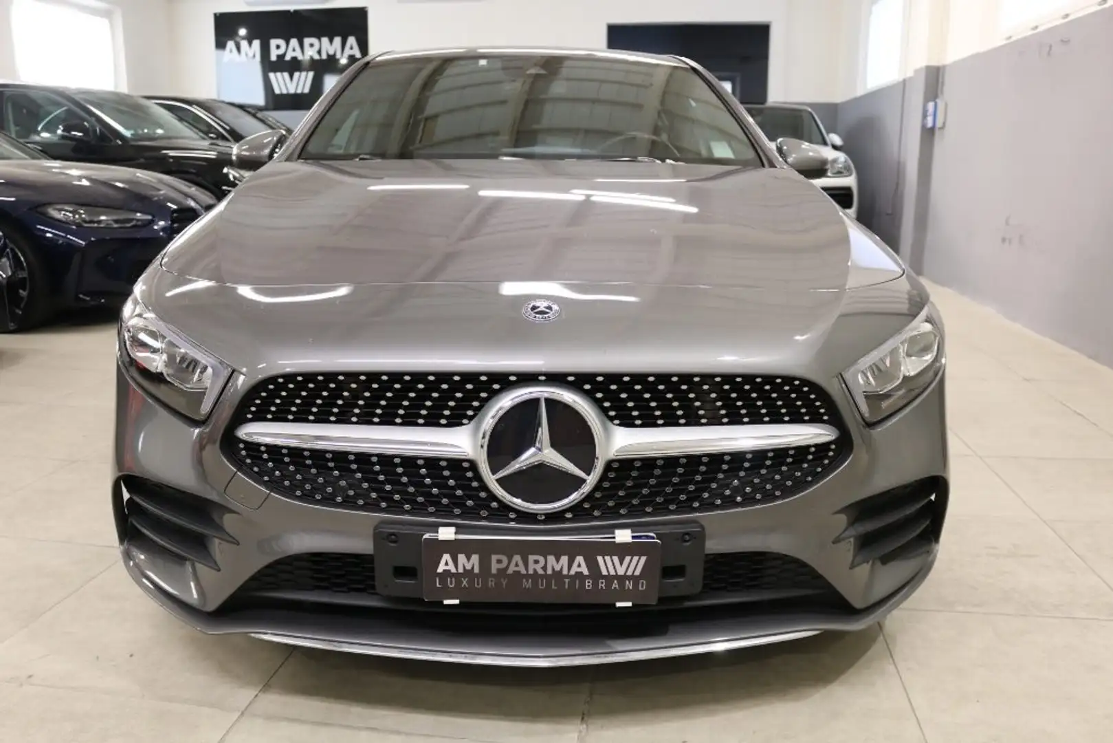 Mercedes-Benz A 200 Automatic Sport "STUPENDA PARI AL NUOVO" Grigio - 2