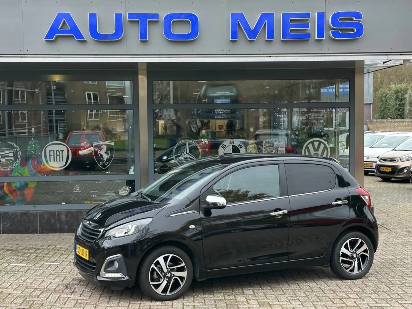 Peugeot 108 1.0 E-VTI ALLURE Automaat camera NAP-Autopas Zwart - 1