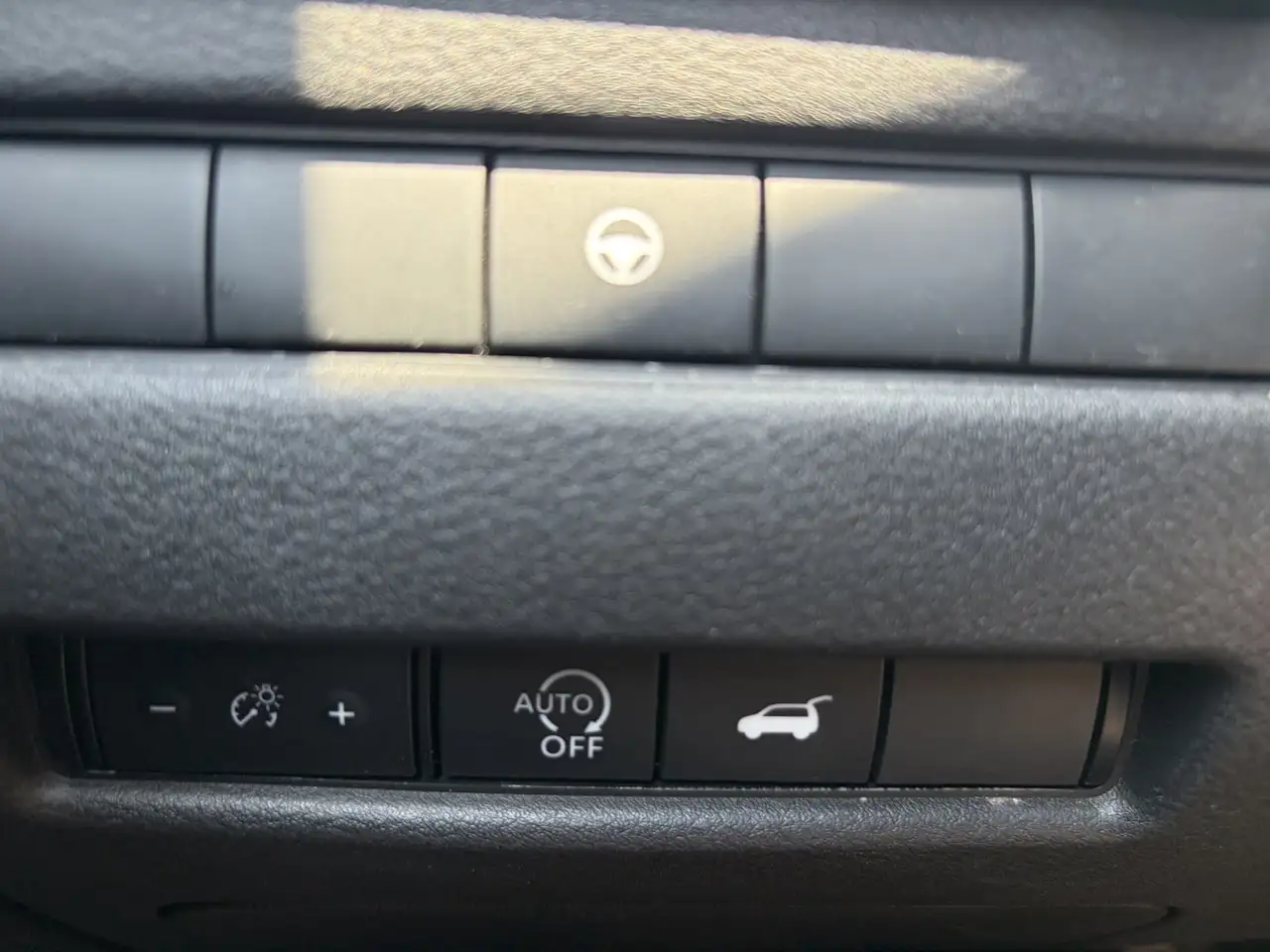 Nissan Rogue fotografie Nissan Rogue