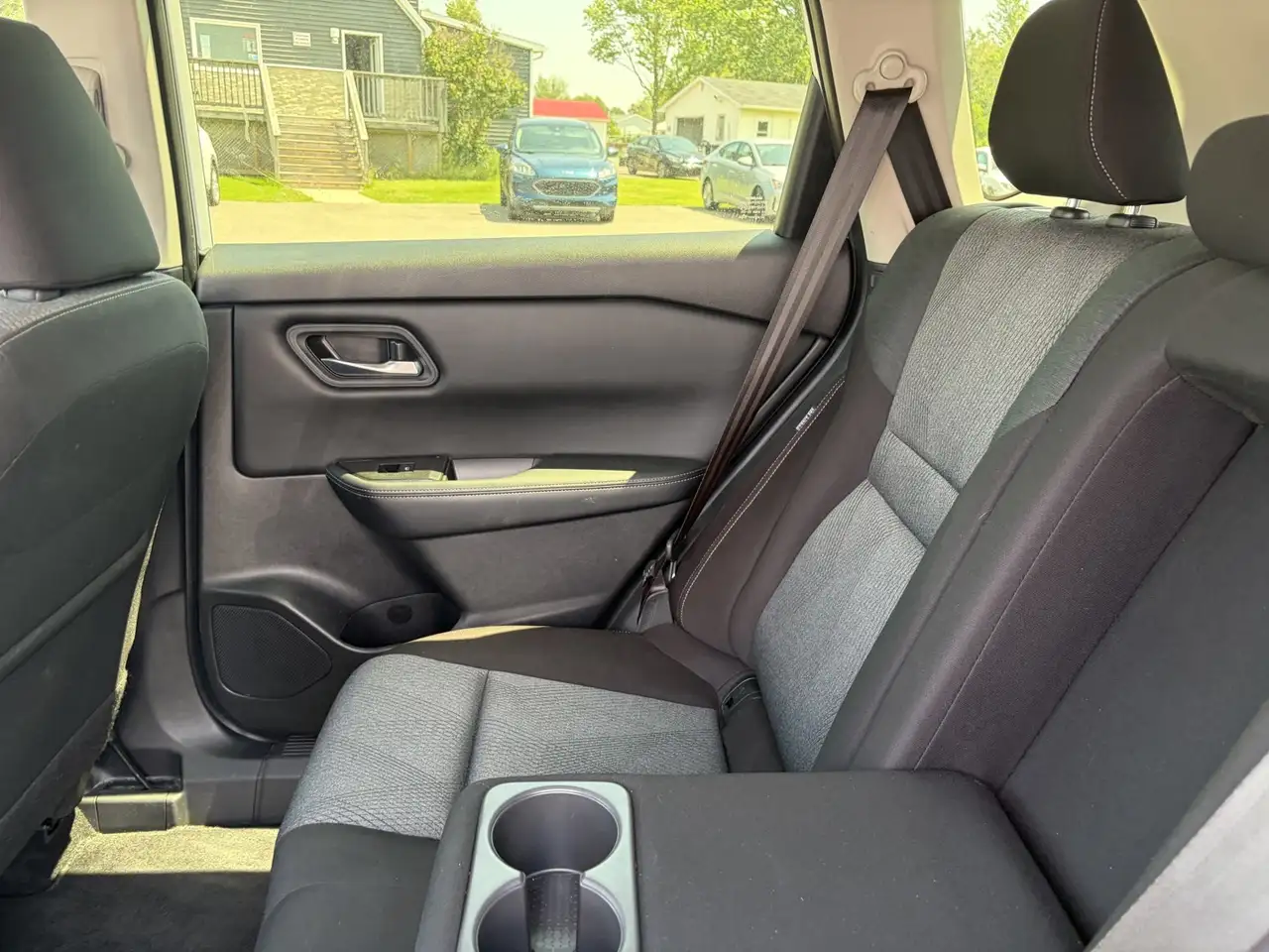 Nissan Rogue fotografie Nissan Rogue