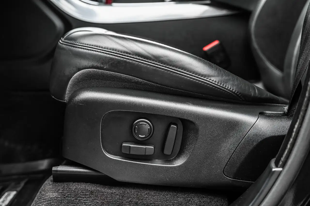 Land Rover Range Rover Sport снимка Land Rover Range Rover Sport