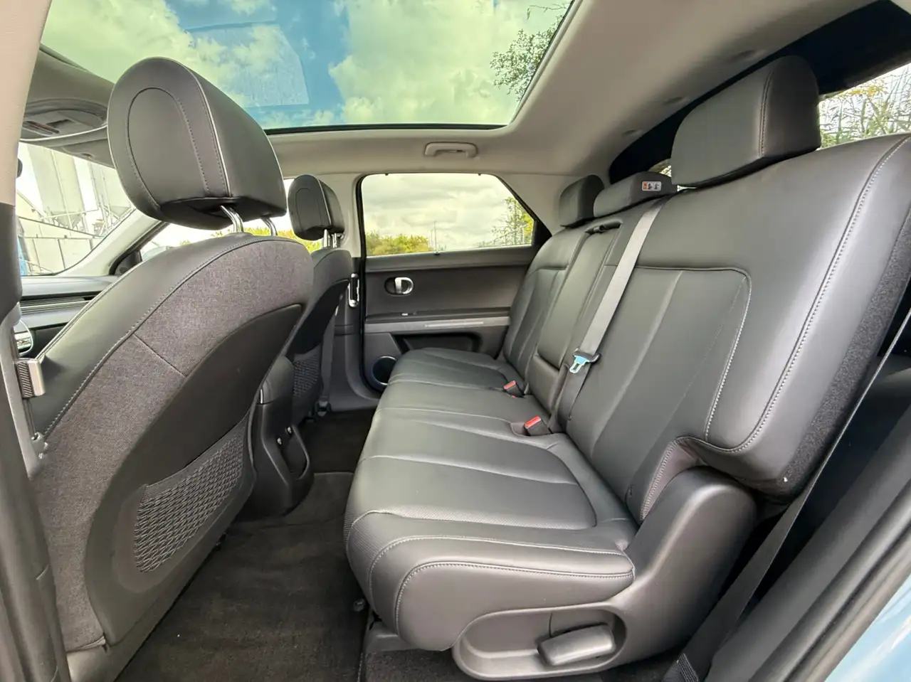 Hyundai IONIQ 5 снимка Hyundai IONIQ 5