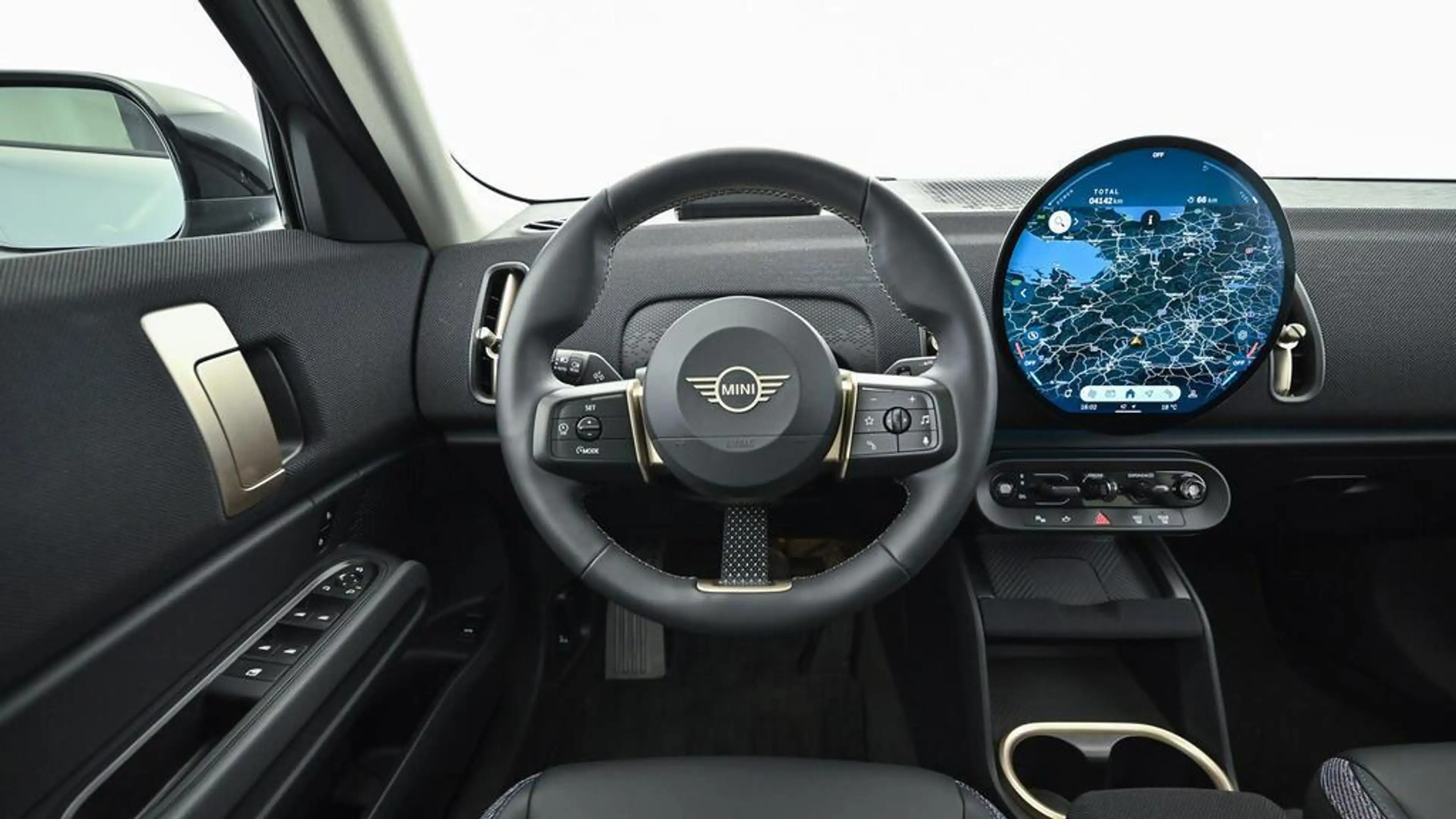 MINI Countryman C Classic Trim — photo 14