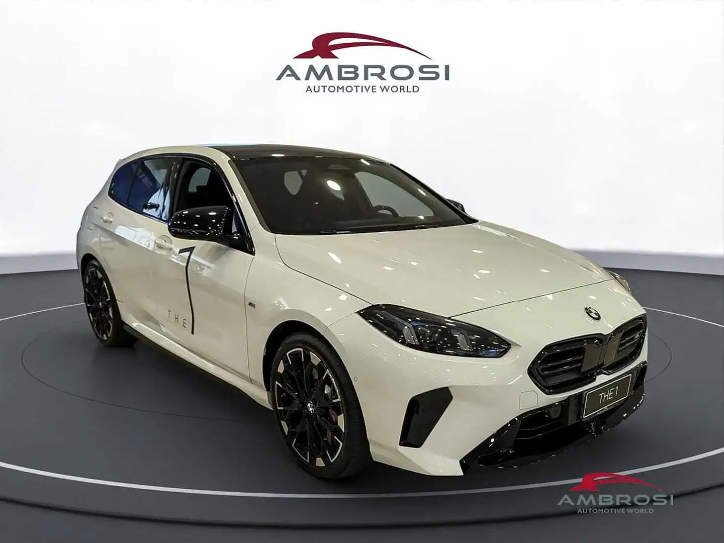 BMW 135 5-porte M135 xDrive Msport Pro Innovation Package Wit - 2