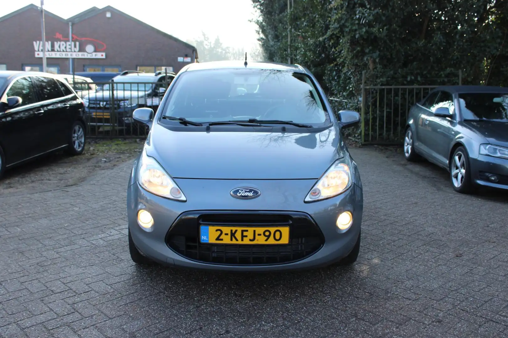 Ford Ka/Ka+ 1.2 Karakter start/stop, Clima, Cv, Lm, Nap Grau - 2