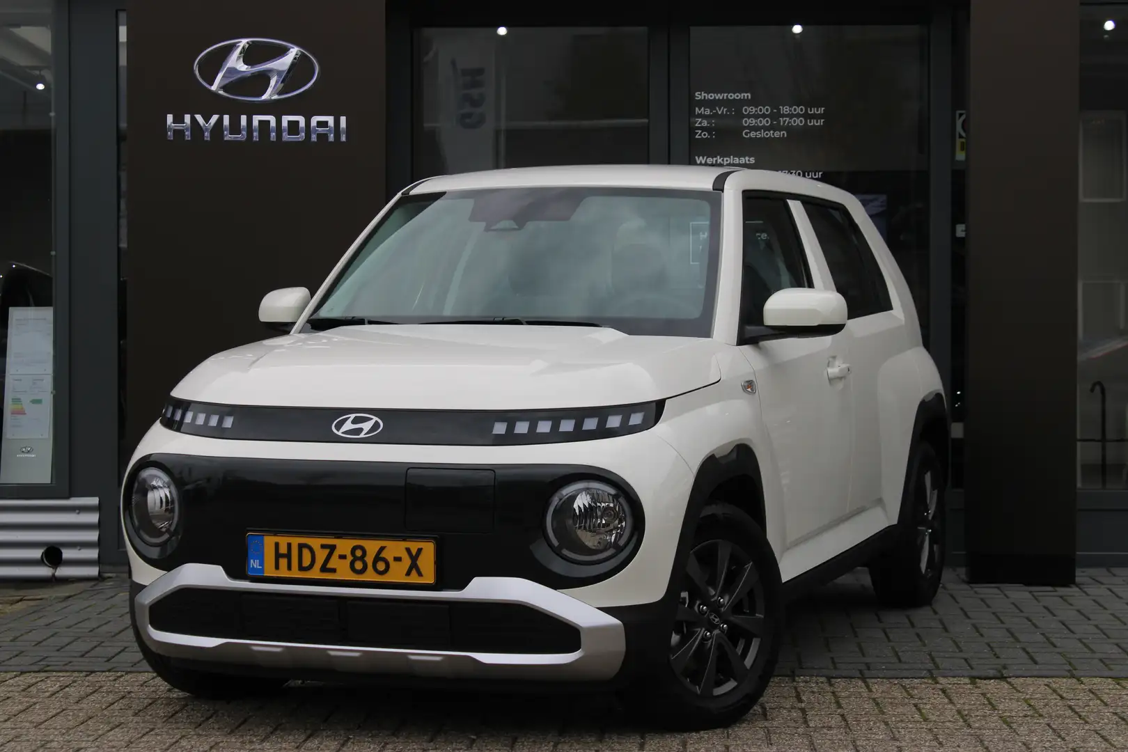 Hyundai Inster E-Motion 42 kWh | 15" LMV | Achteruitrijcamera | A Blanc - 1