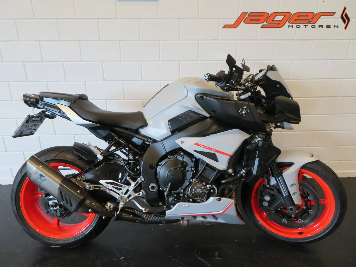 Yamaha MT-10 MT10 ABS PERFECT AKRA Szürke - 1