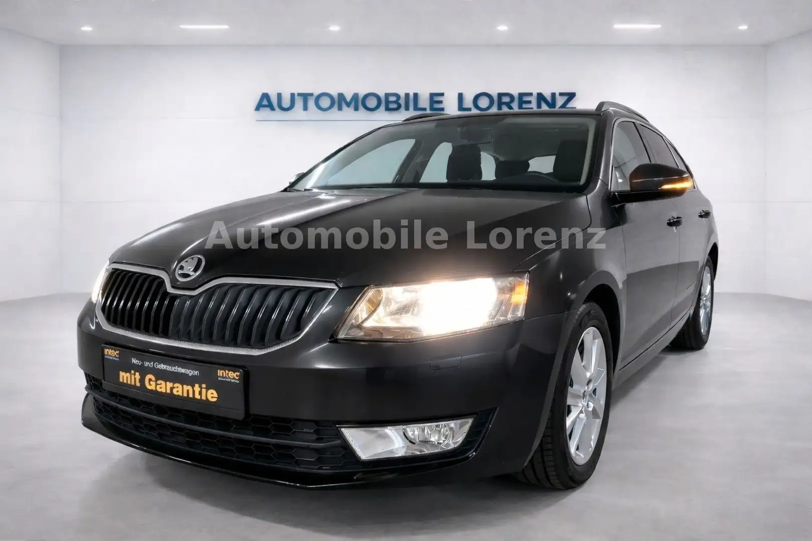 Skoda Octavia OCTAVIA COMBI KLIMAAUTOMATIK/ SITZHEIZUNG Schwarz - 1