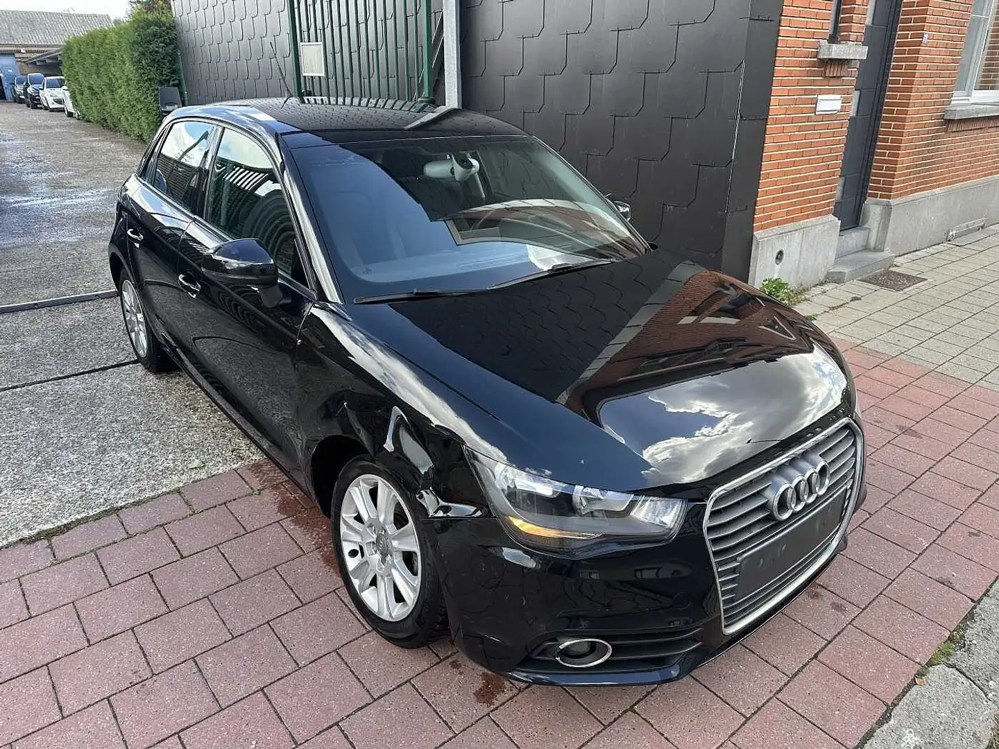 Audi A1 1.2 TFSI MET 160DKM HANDELAARS & EXPORT Noir - 2