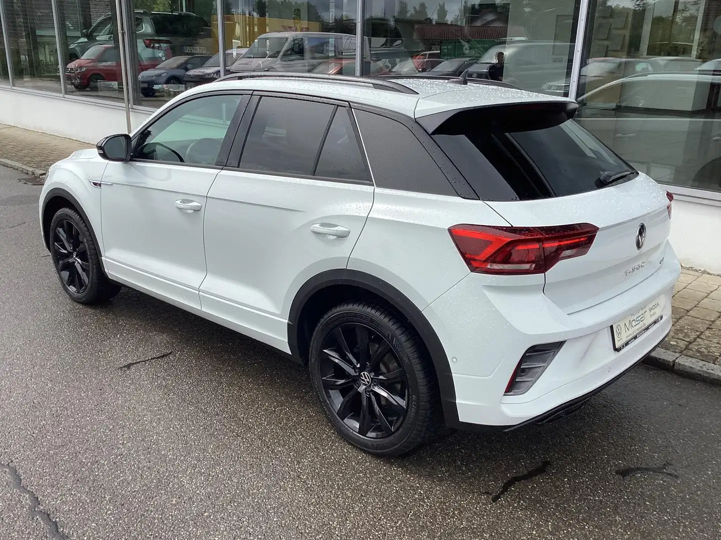 Volkswagen T-Roc 2.0 TSI DSG 4Motion R-Line/Matrix/Pano/AHK Weiß - 2