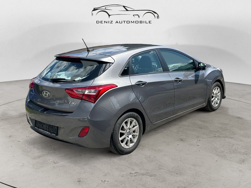 Hyundai i30 Classic  *R.-Kamera*Navi* — photo 6