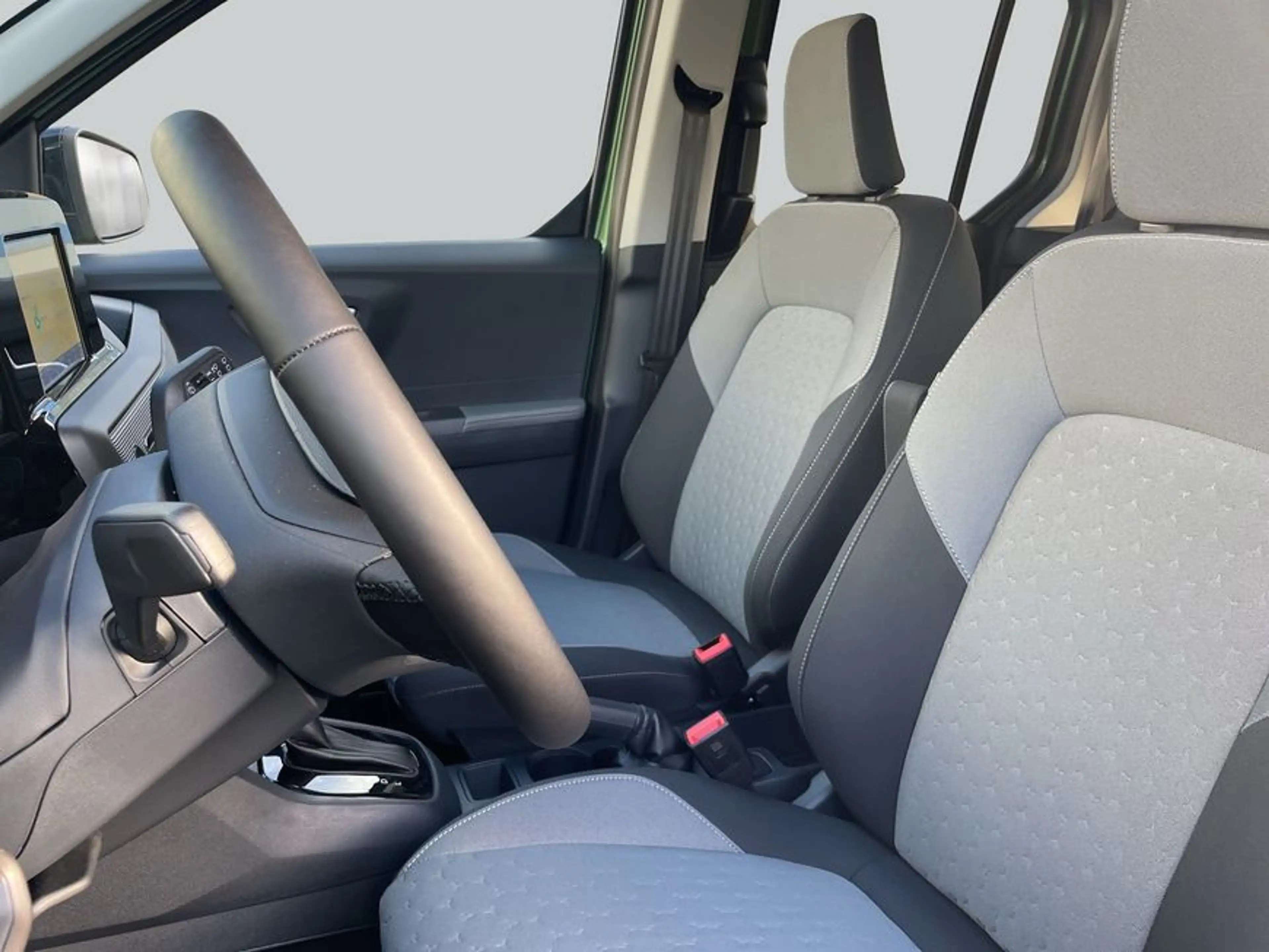 Ford Tourneo Courier 1.0 EcoBoost Aut. TITANIUM 92 kW, — photo 10