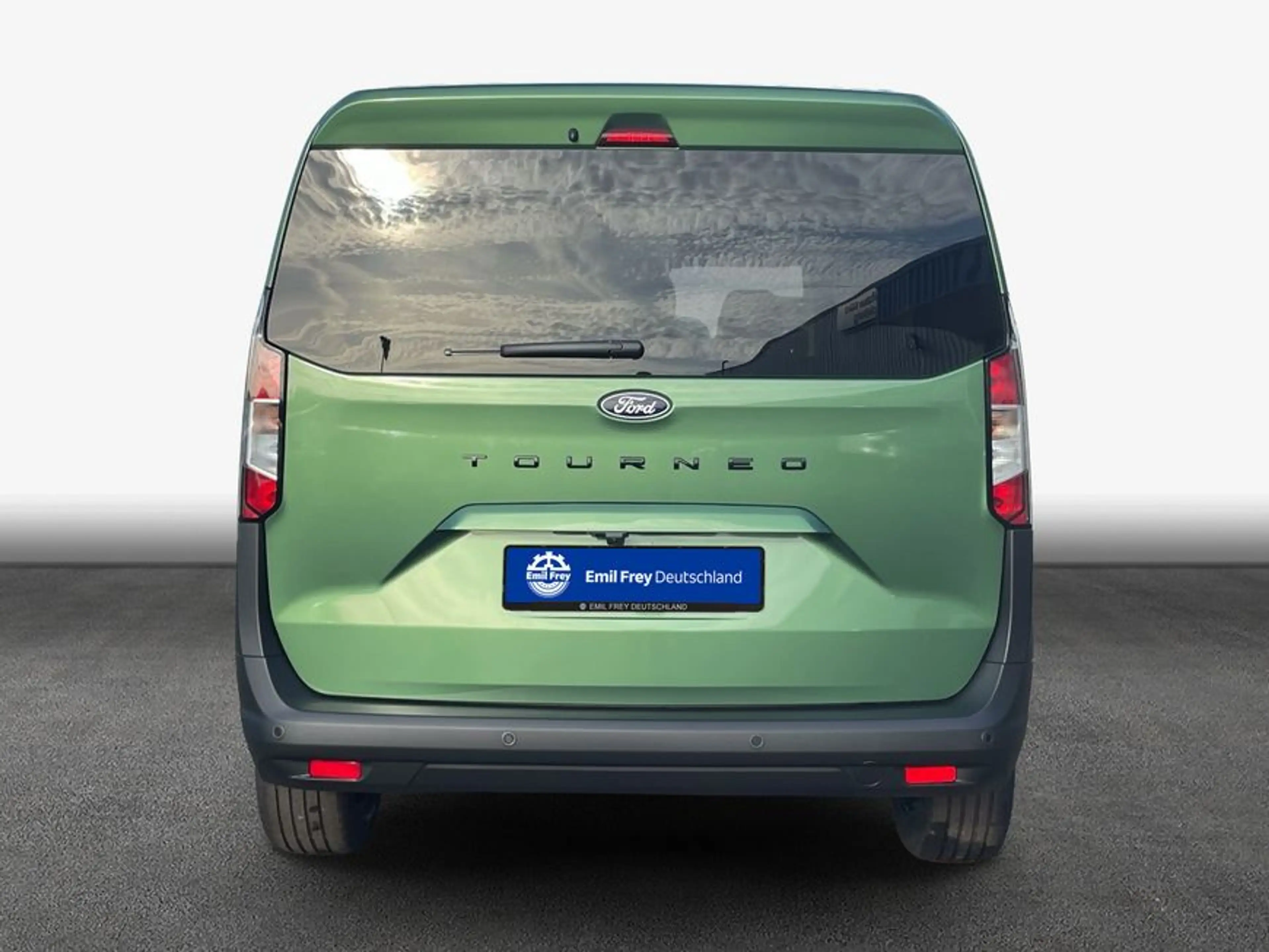Ford Tourneo Courier 1.0 EcoBoost Aut. TITANIUM 92 kW, — photo 5