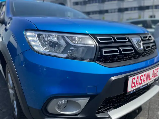 Dacia Sandero SanderoStepway/LPG(Gas) ab werk/1. Hand nach Tag.