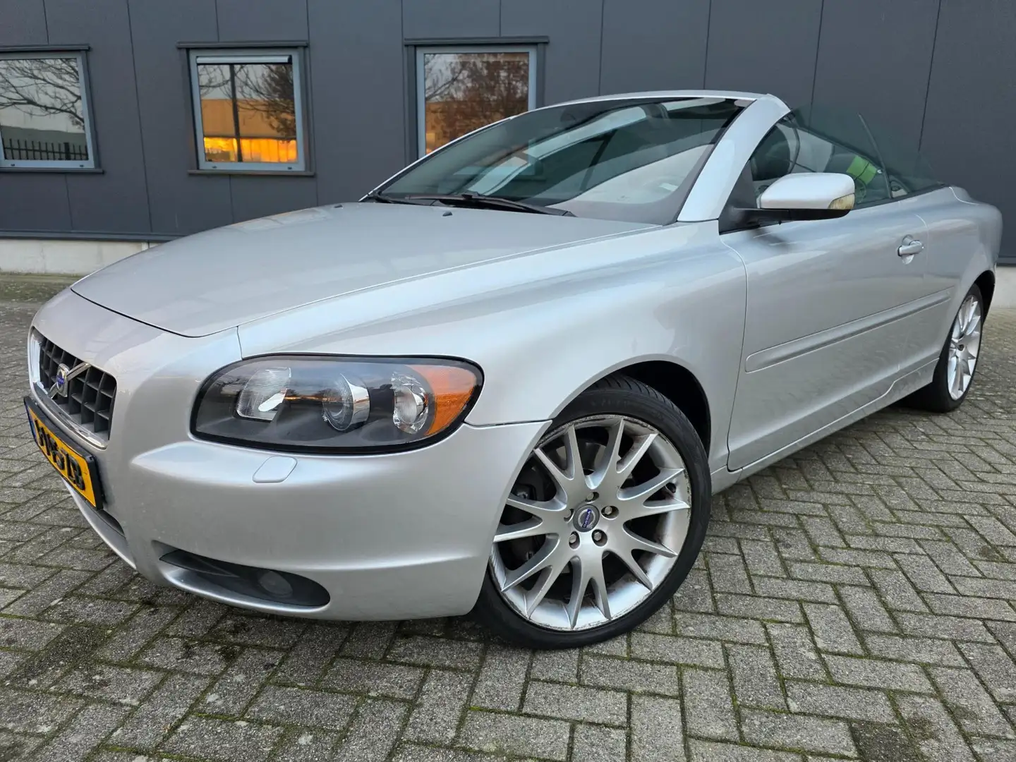Volvo C70 Convertible 2.4 Sumum, 4season cabrio, netto € 6.5 Gris - 2
