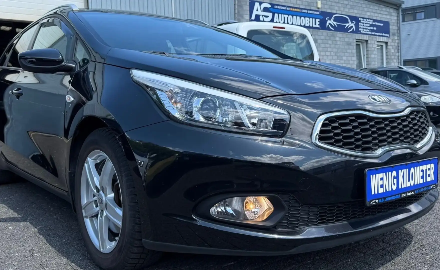 Kia Ceed SW / cee'd SW EDITION7 1.6L CRDI TEMPOMAT/KLIMA/PDC/AHK 55890KM! Schwarz - 2