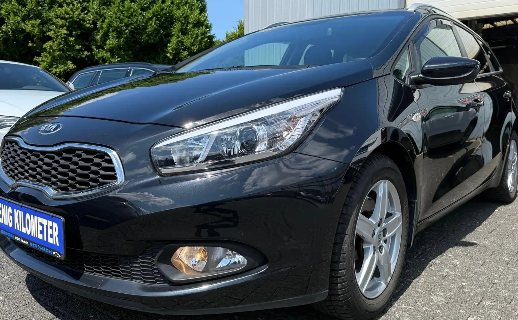 Kia Ceed SW / cee'd SW EDITION7 1.6L CRDI TEMPOMAT/KLIMA/PDC/AHK 55890KM! Schwarz - 1