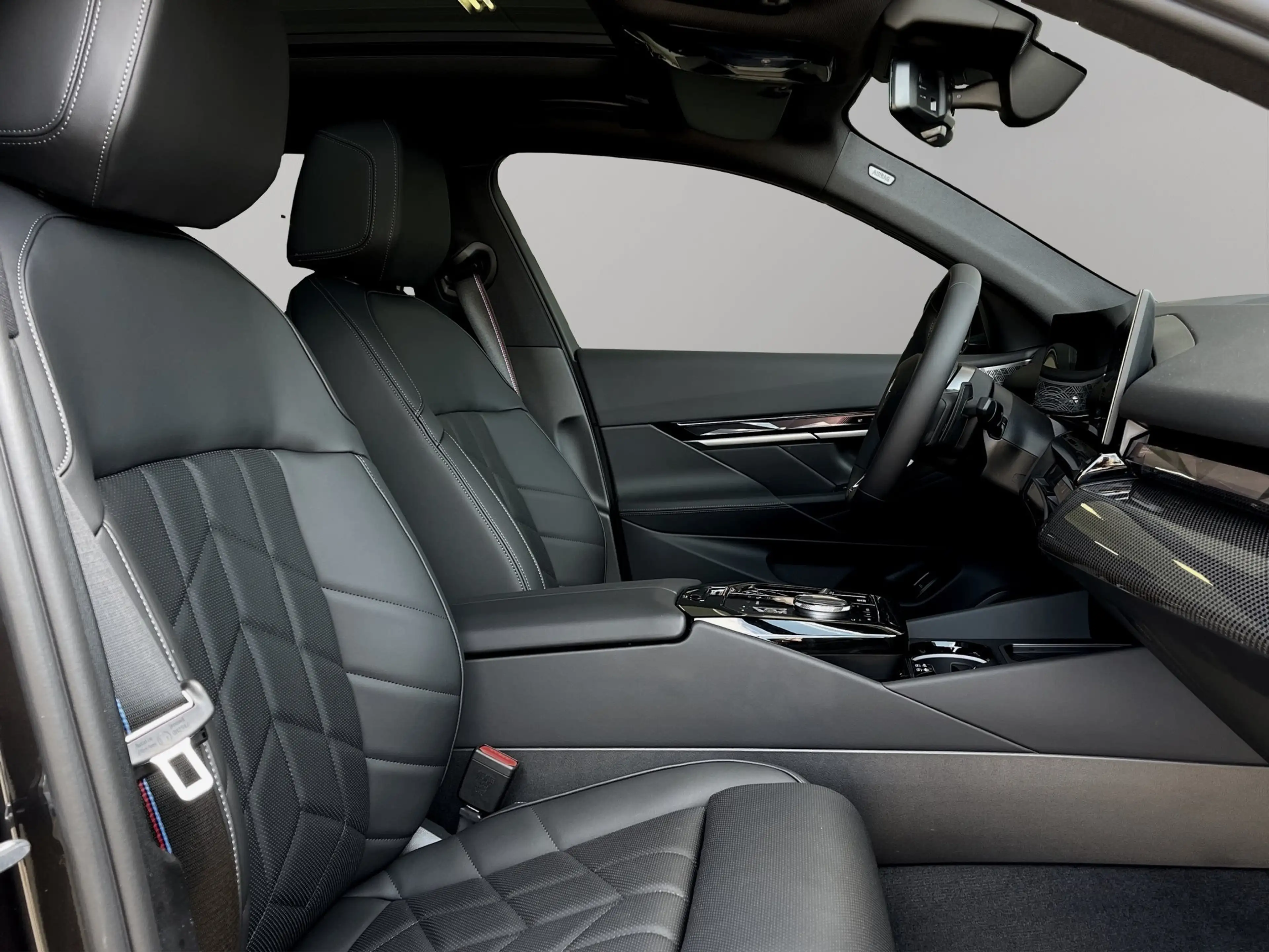 BMW 550 e xDrive Tour. M Sport Pro 20"LM AHK Glasdach Sitz — photo 12