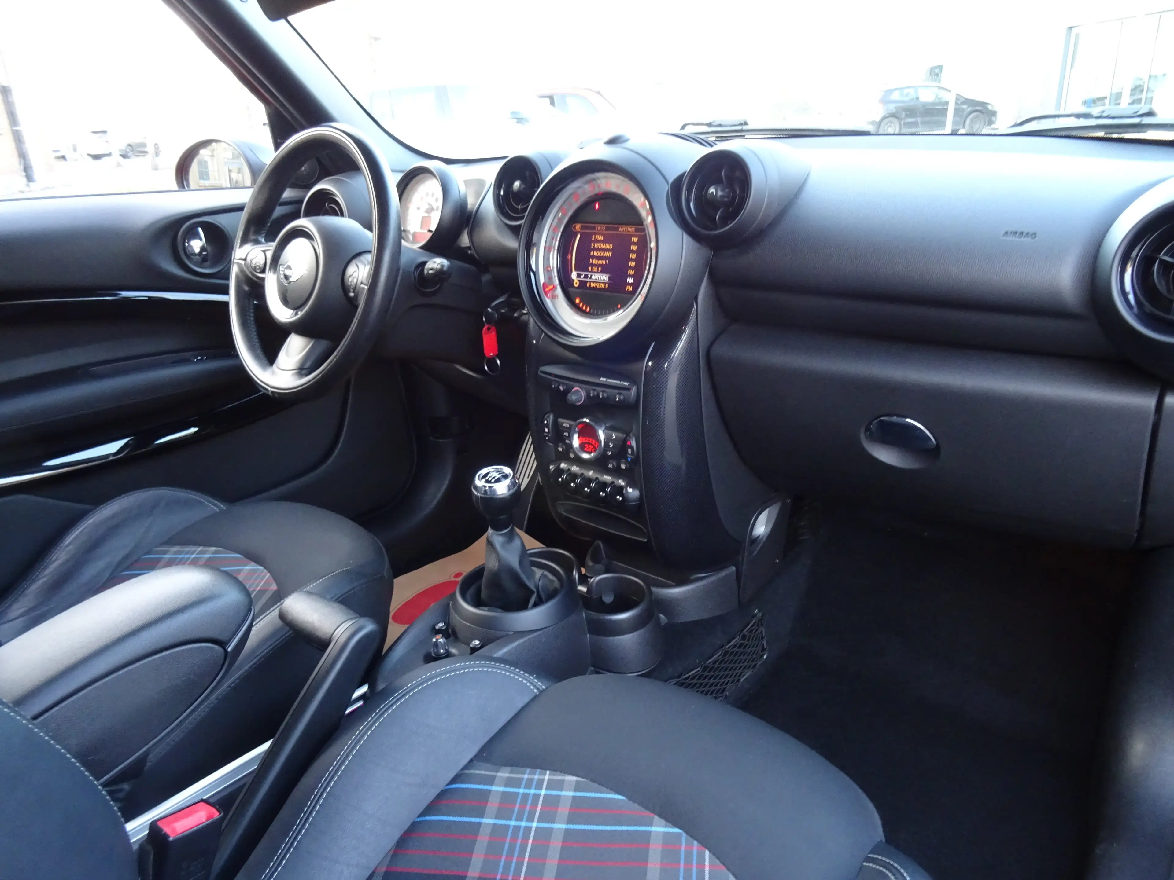 MINI Cooper S Paceman Paceman Cooper S All4-wenig km-Top-Ausstattung — photo 14