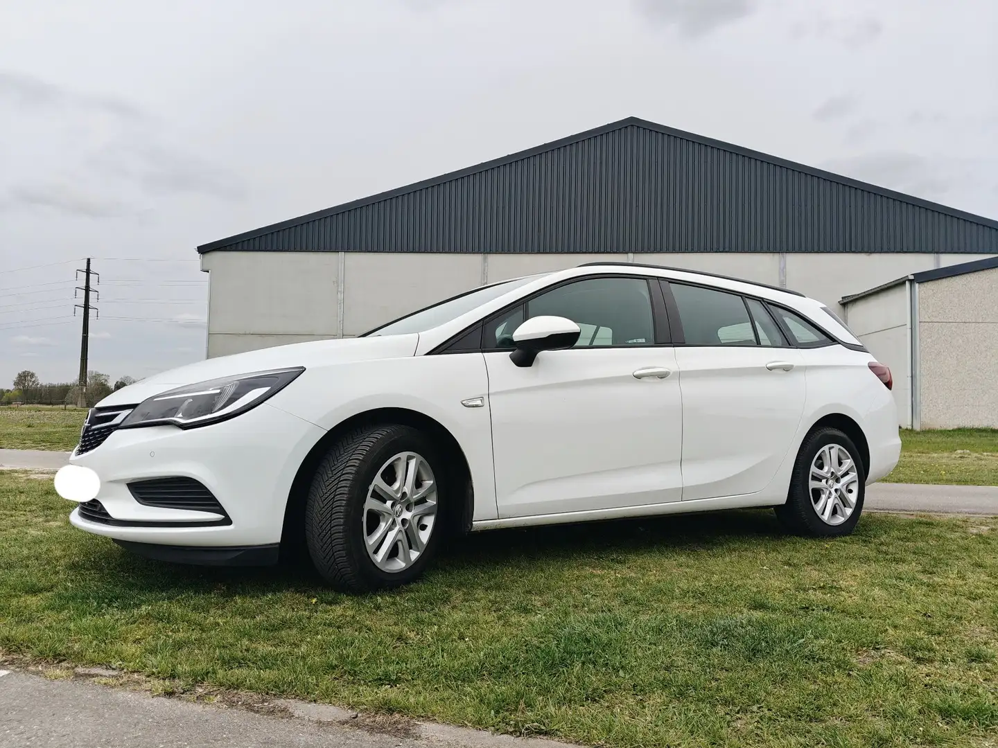 Opel Astra 1.6 Ecotec D Sports Tourer Blanc - 1