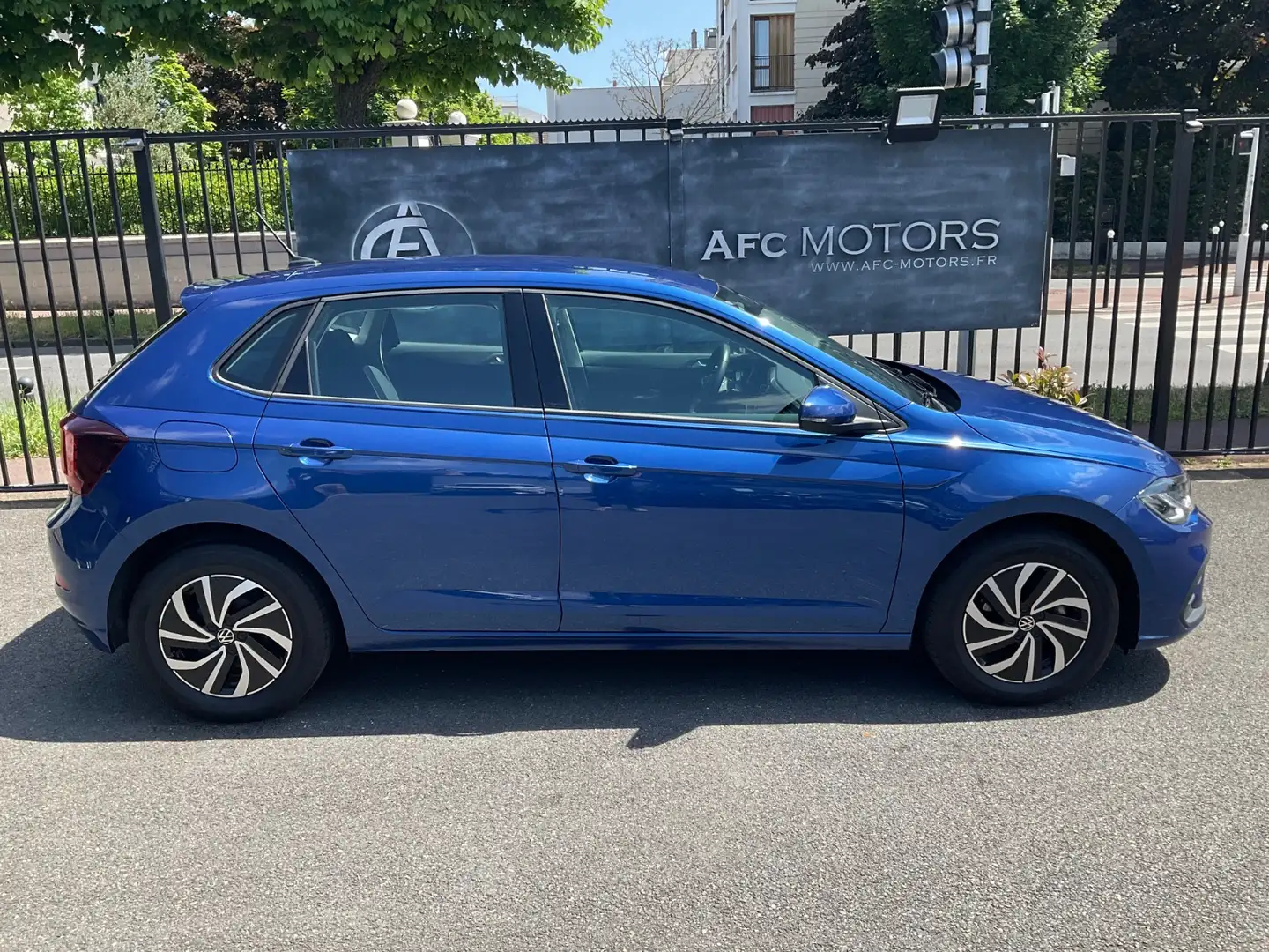 Volkswagen Polo 95 Ch Life DSG 7 Blau - 2