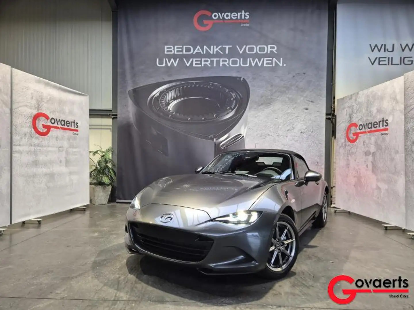 Mazda MX-5 Roadster Gris - 1