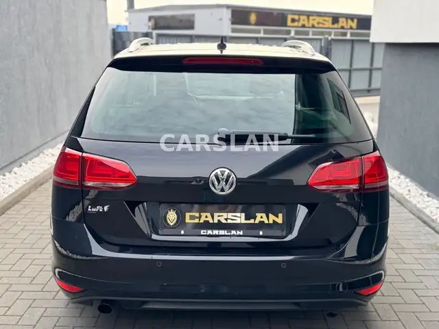 Volkswagen Golf view 5
