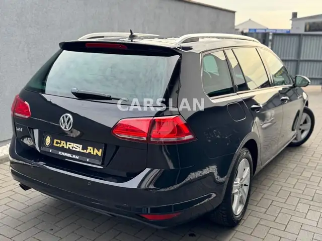 Volkswagen Golf view 6