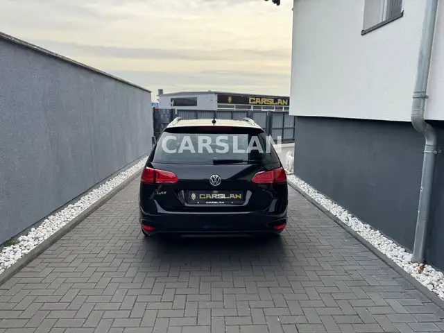 Volkswagen Golf view 8