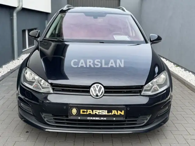 Volkswagen Golf view 2