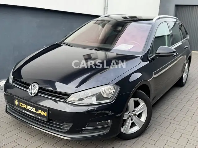 Volkswagen Golf view 3