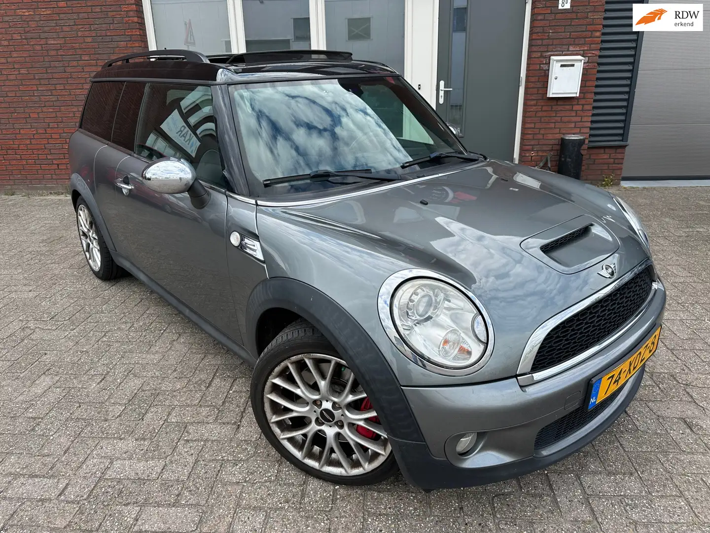 MINI John Cooper Works Clubman Mini 1.6 Chili / Pano / Leder / Navi / PDC / Cruis Gri - 1