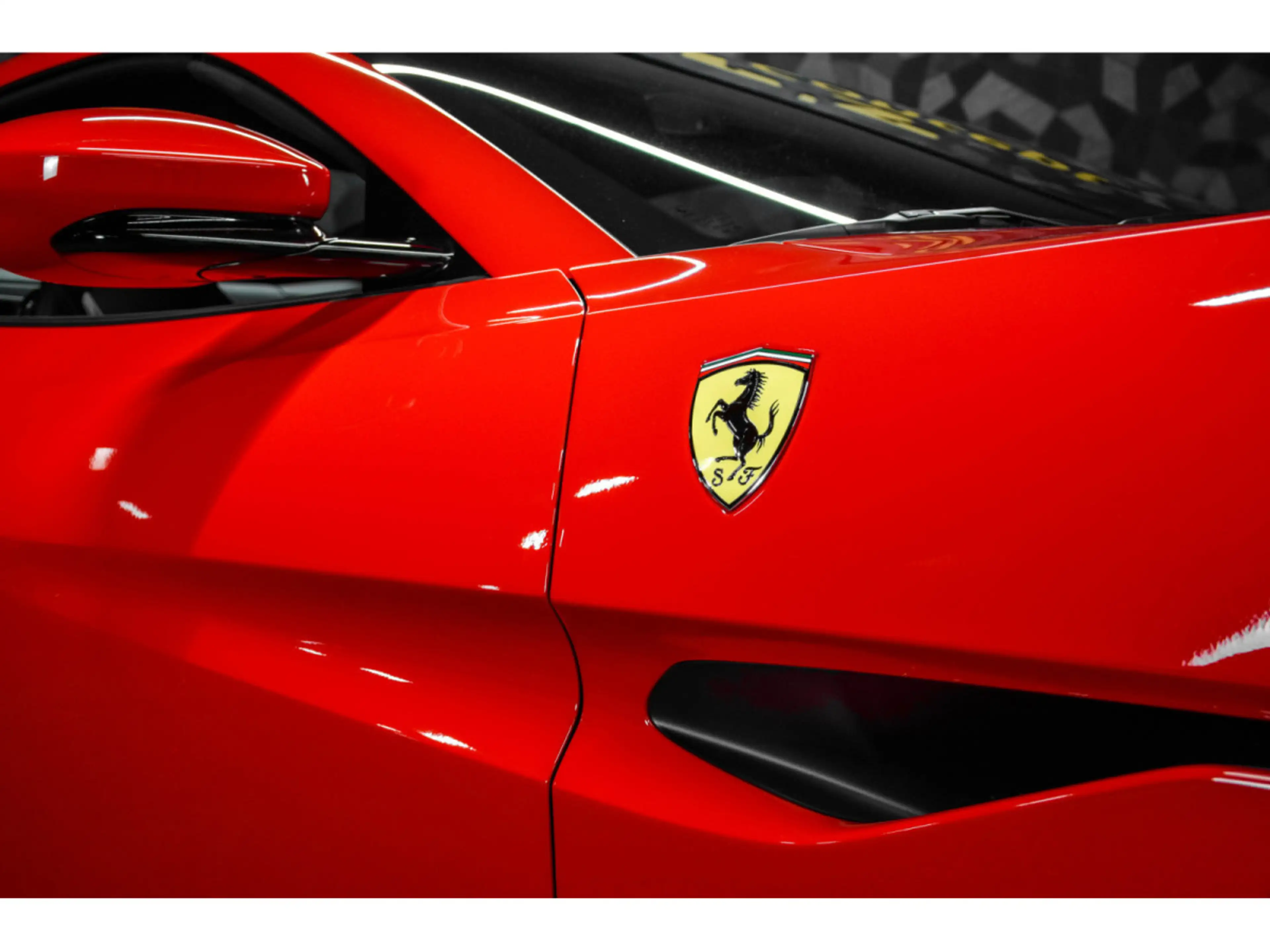Ferrari Portofino ROSSO CORSA — photo 13